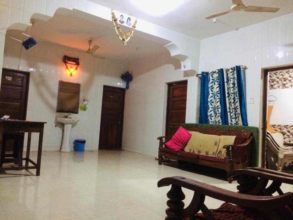 Prakash Holiday Inn أرامبول المظهر الخارجي الصورة